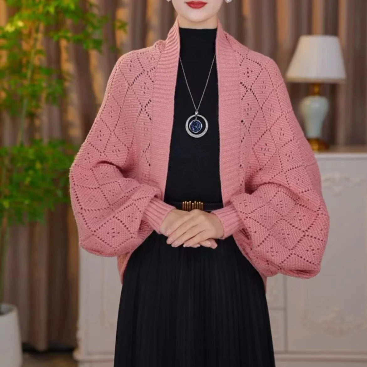 2025Nová módna dutá pletená látka