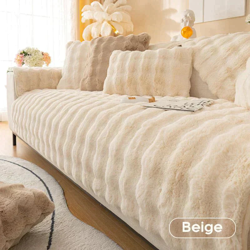 Hrubý plyšový poťah na pohovku s králikom