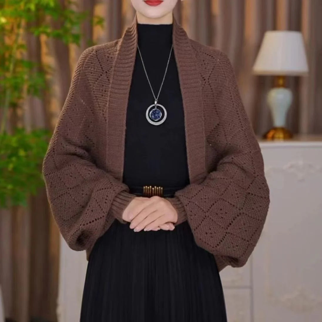 2025Nová módna dutá pletená látka