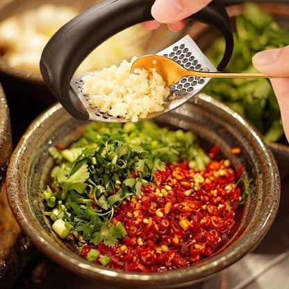 (🔥Kúp 1 a získajte 1 zadarmo🔥)Nový lis na cesnak